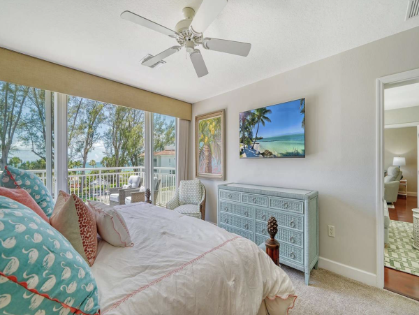 Longboat Key Gulf View Two Bedroom Vacation Rental PLUS DEN (3 bedrms)
